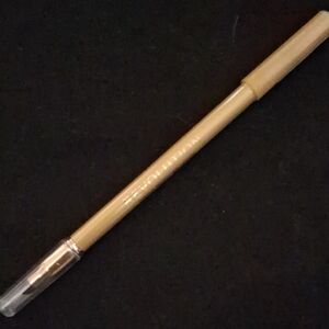 Revolution Eyeliner Pencil in Beige/Tan Shade